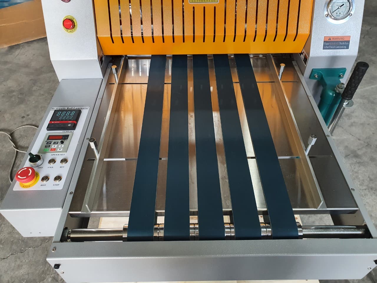 M&Aacute;Y C&Aacute;N M&Agrave;NG THỦY LỰC AV520Y